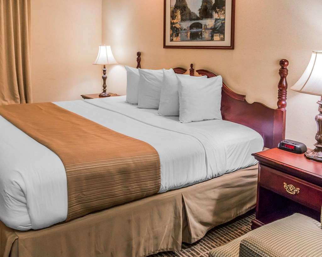 Quality Inn Pooler - Savannah I-95 Стая снимка