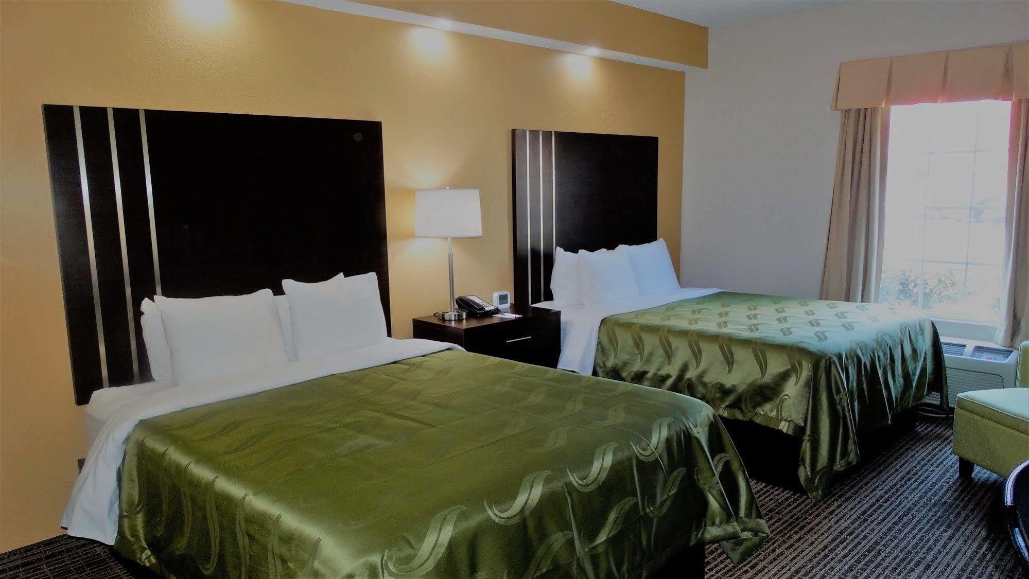 Quality Inn Pooler - Savannah I-95 Екстериор снимка
