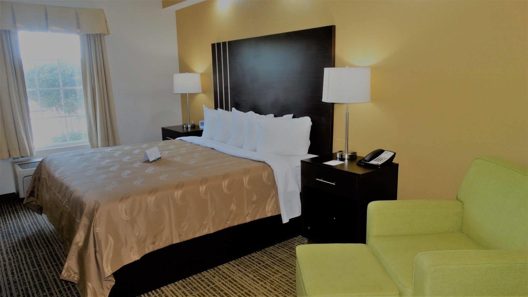 Quality Inn Pooler - Savannah I-95 Екстериор снимка