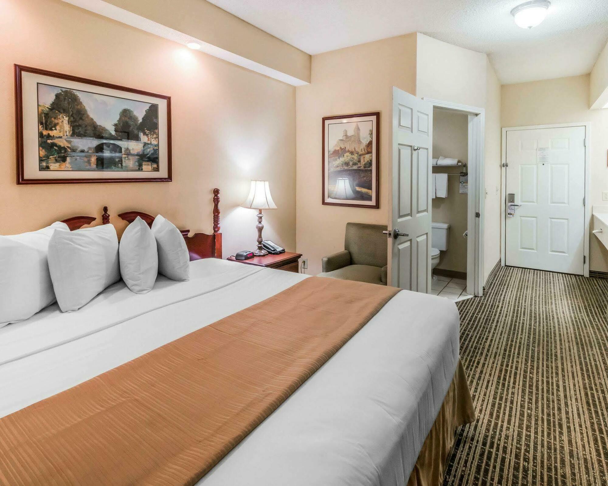Quality Inn Pooler - Savannah I-95 Екстериор снимка