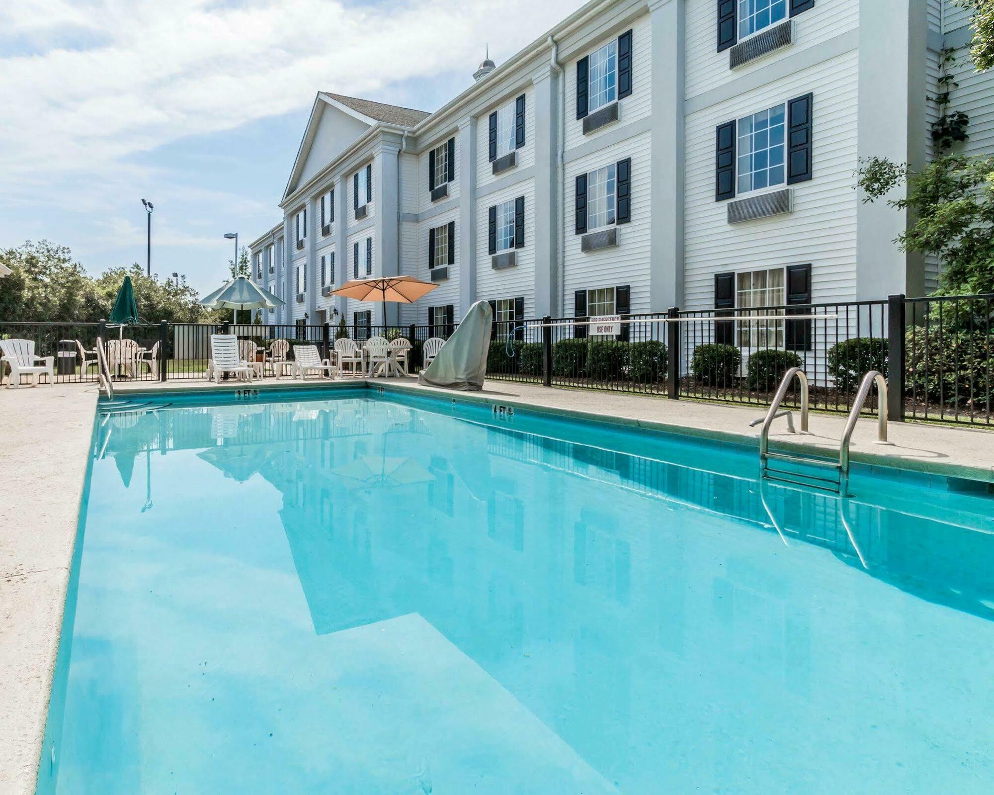 Quality Inn Pooler - Savannah I-95 Екстериор снимка